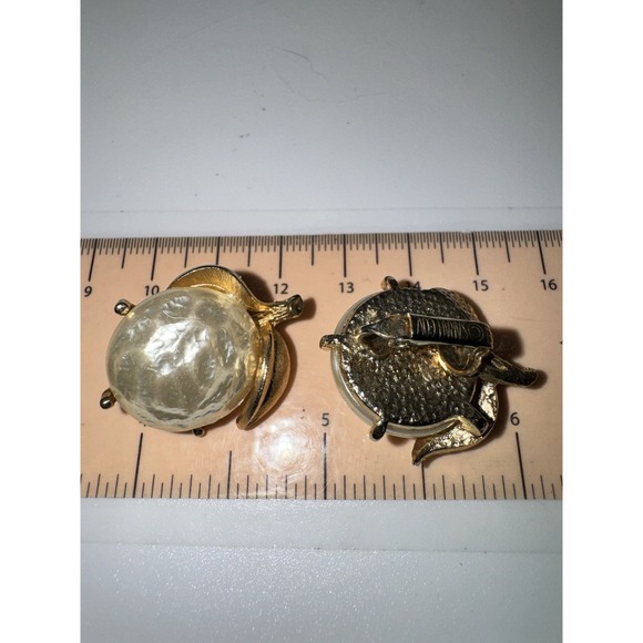 Lot Of (5) Vintage Clip On Earrings - Sarah Cov Hong Kong And Some Unmarked - Picture 4 of 8